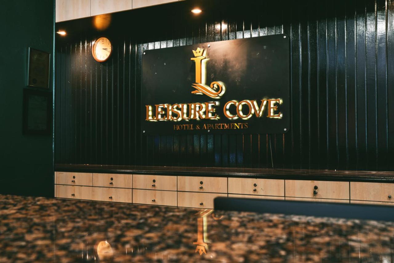 Leisure Cove Hotel And Apartments Джордж Таун Екстериор снимка